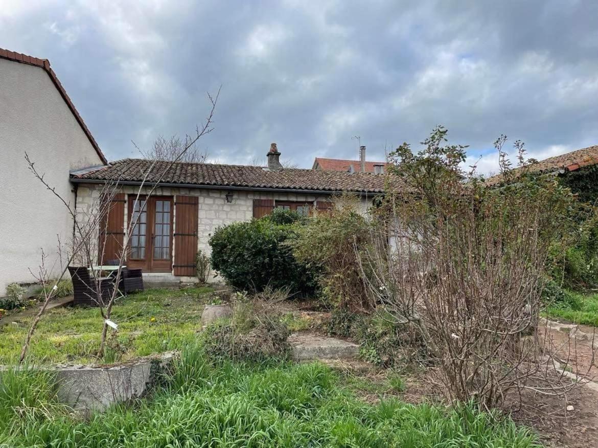 May'S Cottage Availles-Limouzine Zewnętrze zdjęcie