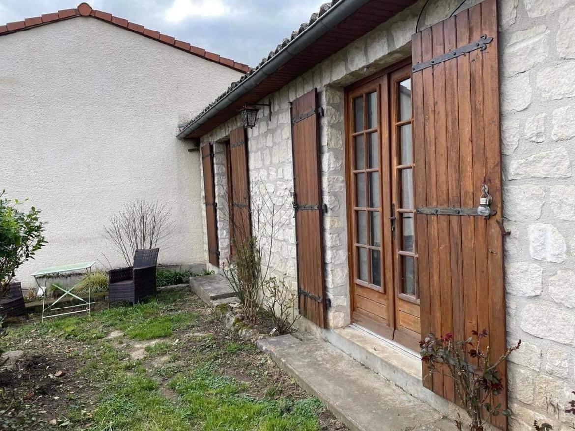 May'S Cottage Availles-Limouzine Zewnętrze zdjęcie
